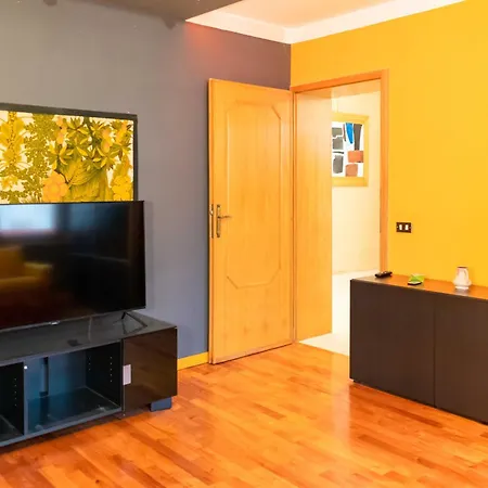 Spazioso A 30min Da Cortina Apartmán