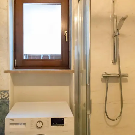 Spazioso A 30min Da Cortina Apartmán